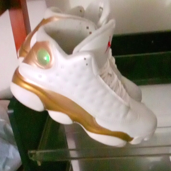 Jordan Retro 13s - Picture 2 of 3